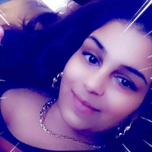 Meet your Posher, Glória